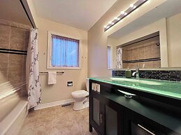 Spacious Family Home Close To Downtown With King Bed Num1