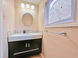 Spacious Family Home Close To Downtown With King Bed Num1