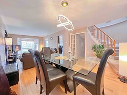 Spacious Family Home Close To Downtown With King Bed Num1