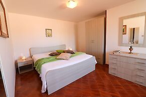 Isabel's House in Otranto 10 Seats