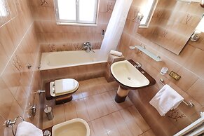 Isabel's House in Otranto 10 Seats