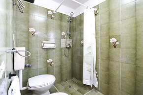 Isabel's House in Otranto 10 Seats