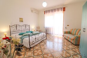 Isabel's House in Otranto 10 Seats