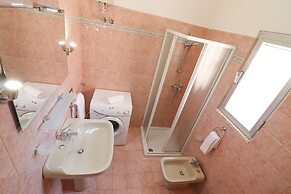 Isabel's House in Otranto 10 Seats