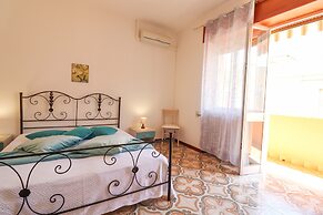 Isabel's House in Otranto 10 Seats