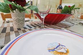 Isabel's House in Otranto 10 Seats