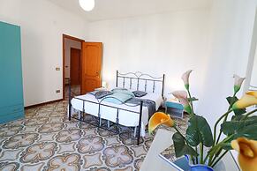 Isabel's House in Otranto 10 Seats