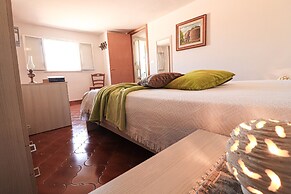 Isabel's House in Otranto 10 Seats