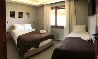 milos hotel icarai