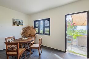 Tiara Apartment - Panoramic View With Beautiful Pool