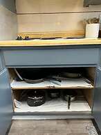 New 2BR Home w Parking Laundry in 580-80