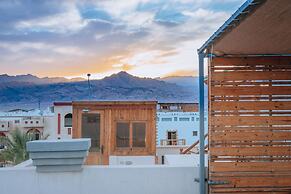 Studio - With Terrace