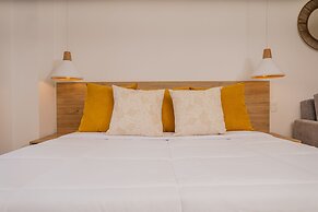 Dm-1q Studio Room In Getsemani With Pool and Wifi