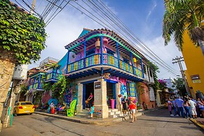 Dm-1q Studio Room In Getsemani With Pool and Wifi