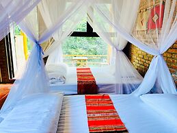 Pu Luong Riverside Lodge