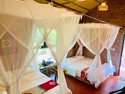 Pu Luong Riverside Lodge