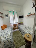 Room-giuly's Room Porto Santo Stefano