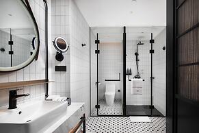 Shanghai Hongqiao Tongpai Hotel