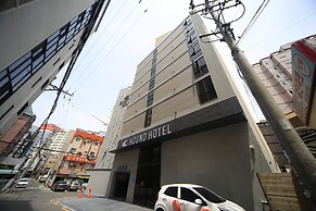 Hound Hotel Sajik Minam Station