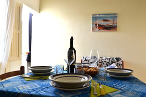 Luce Holiday Home With air Conditioning for 5 Guests