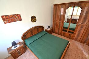 Luce Holiday Home With air Conditioning for 5 Guests