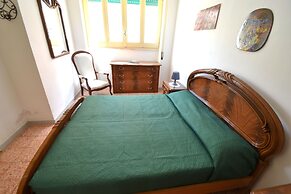 Luce Holiday Home With air Conditioning for 5 Guests