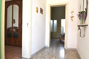 Luce Holiday Home With air Conditioning for 5 Guests