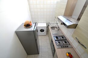 Luce Holiday Home With air Conditioning for 5 Guests