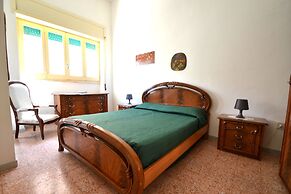 Luce Holiday Home With air Conditioning for 5 Guests