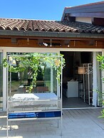 Room in Studio - Studio Apartment With Kitchen in one Room