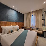 Santori Villa My Khe Beach