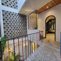 Santori Villa My Khe Beach