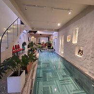 Santori Villa My Khe Beach