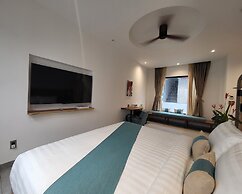 Santori Villa My Khe Beach