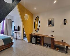 Santori Villa My Khe Beach