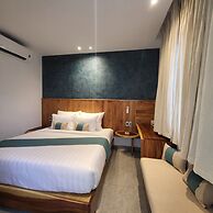 Santori Villa My Khe Beach