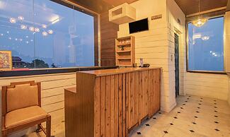 Treebo Raj Mall Road