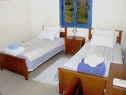 Sea Front Villa With Private Heated Pool, Quiet Area Paphos 322