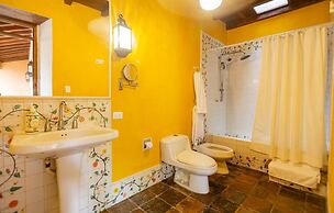 4cb4-1 Old Colonial House In the Historic Center With Pool Breakfast a