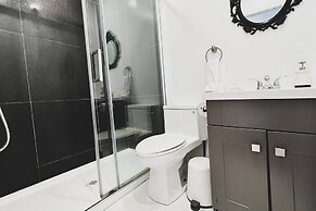 Stylish Townhome Dt Mtl Num01