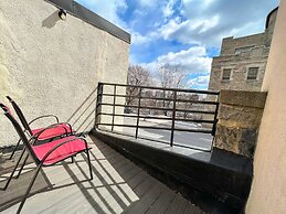 Stylish Townhome Dt Mtl Num01