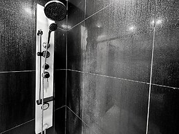 Stylish Townhome Dt Mtl Num01