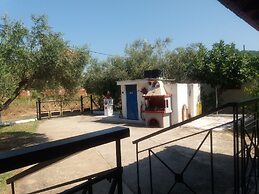 ''Mary's House'' Entire residence Olympiada Halkidiki Near to See 200m