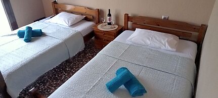 ''Mary's House'' Entire residence Olympiada Halkidiki Near to See 200m