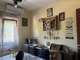 ''Mary's House'' Entire residence Olympiada Halkidiki Near to See 200m