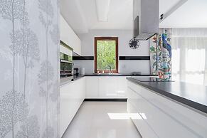 Big Apartment With Garden by Renters