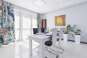 Big Apartment With Garden by Renters