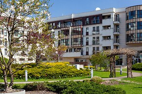 Big Apartment With Garden by Renters