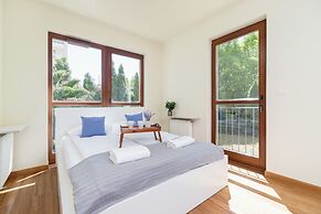 Big Apartment With Garden by Renters