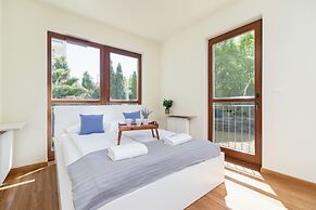 Big Apartment With Garden by Renters